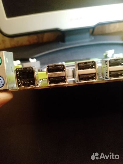 Материнская плата