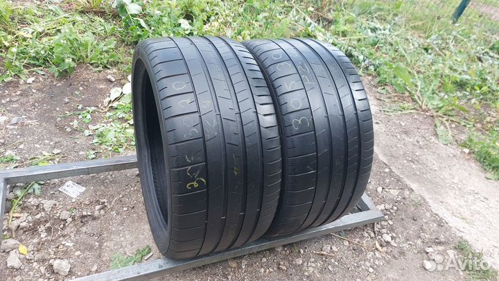 Pirelli P Zero PZ4 305/30 R20