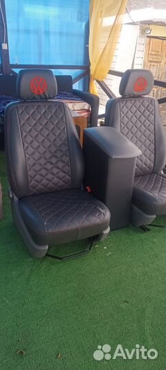 Кресла передние T5 Volkswagen