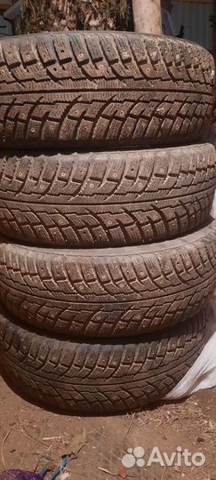 Kumho 722 225/65 R17 106T