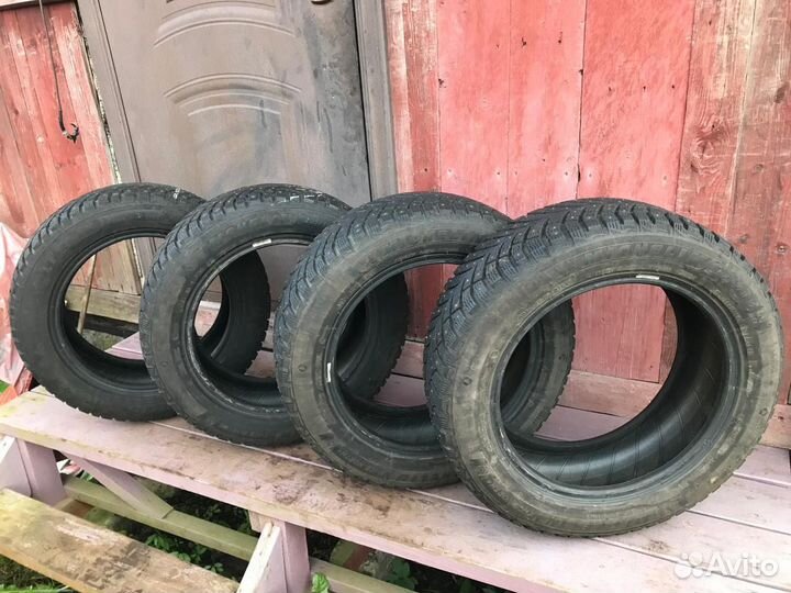 Michelin X-Ice North 4 205/55 R16