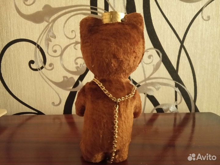 Пудреница СССР, Медведь Германия