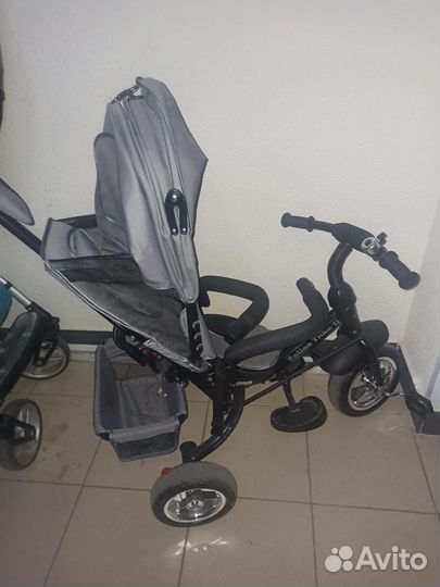 Детский велосипед с ручкой