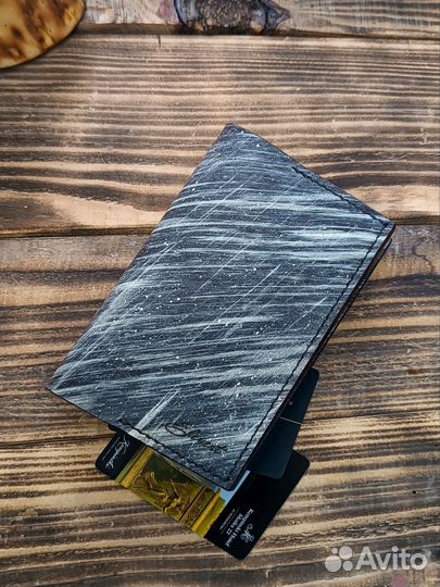 Обложка для паспорта: ваш спутник в путешествиях