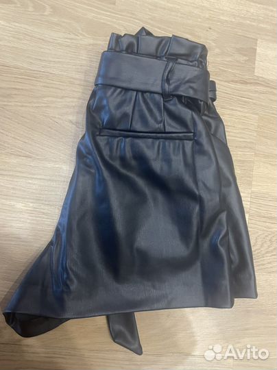 Шорты женские кожаные zara