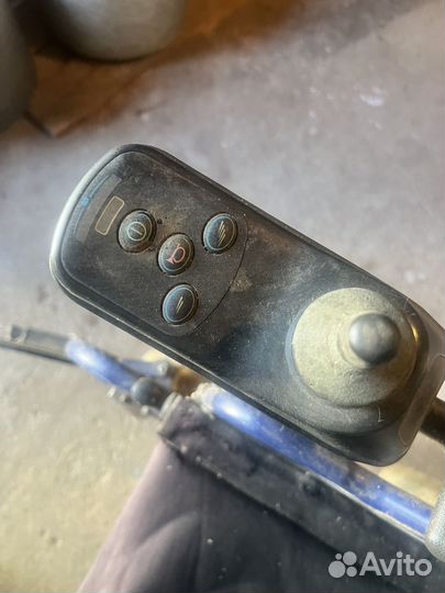 Инвалидное кресло с электроприводом