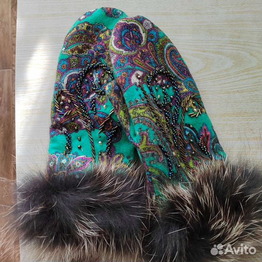 Варежки с чернобуркой