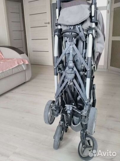 Прогулочная коляска peg perego si