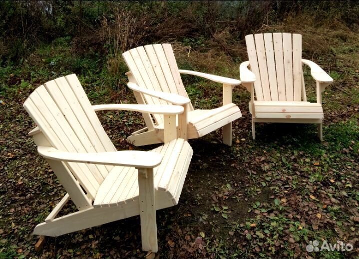 Кресло деревянное