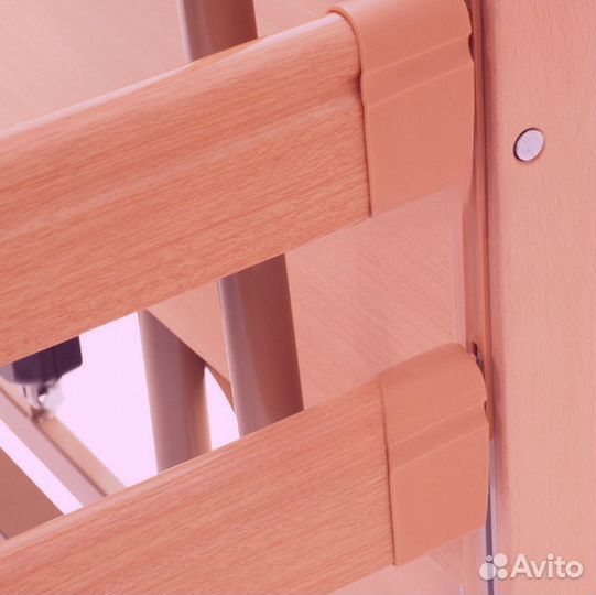 Медицинская кровать для ухода за больными