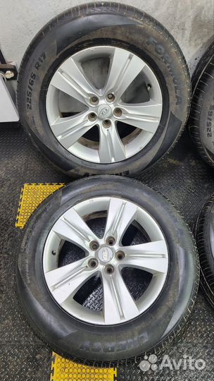 R17 Kia Pirelli Formyla 5на114.3 Dia67.1 оригинал