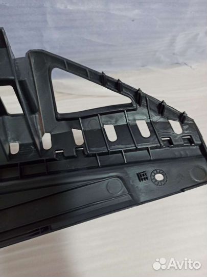 Накладка замка капота hyundai solaris 2