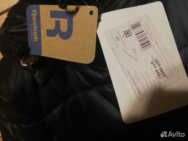 Куртка Reebok. пальто