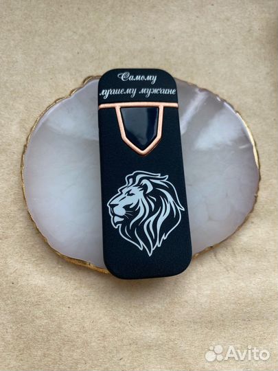 Зажигалка с любой вашей гравировкой