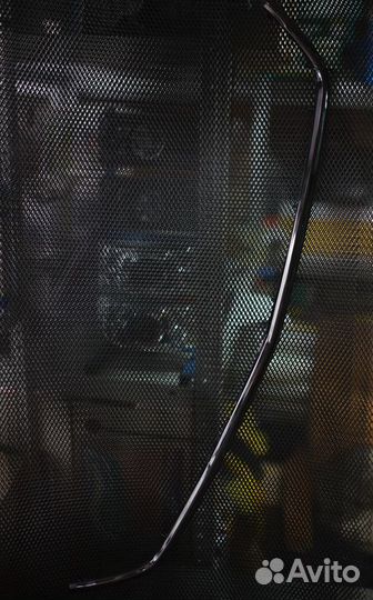 Накладка решетки черная на Лада Приора 2