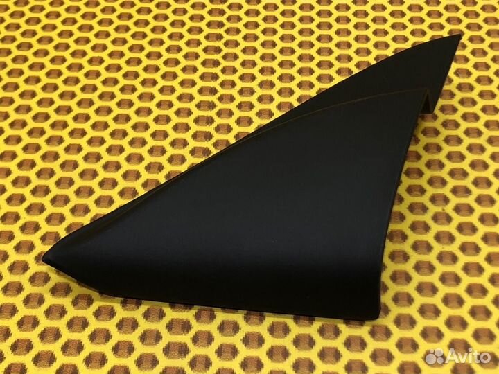 Крышка зеркала внутренняя левая Hyundai I30 PD