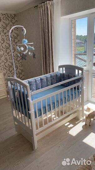 Детская кроватка (матрас+бортики)