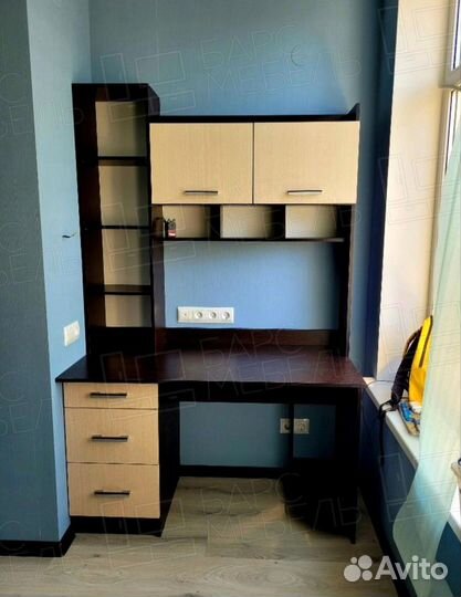 Стол (3 цвета)