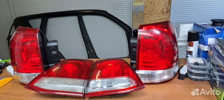 Задние фонари toyota land cruiser 200 2011