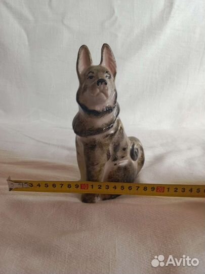 Фарфоровые статуэтки собак