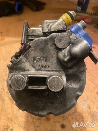 Компрессор кондиционера BMW