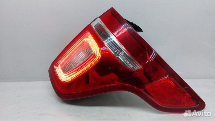 Фонарь задний правый Ford Explorer 5 3.5 2011
