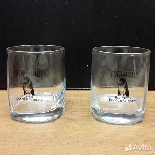 Два фирменных стакана для виски