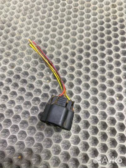 Б/У Фишка датчика скорости (разъем ) Toyota Lite