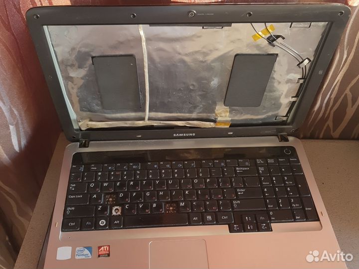 Ноутбук samsung на запчасти