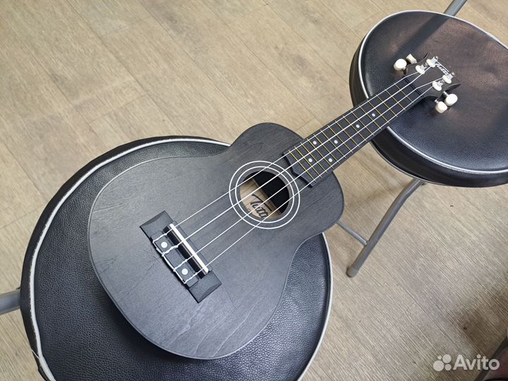 Укулеле сопрано чёрная