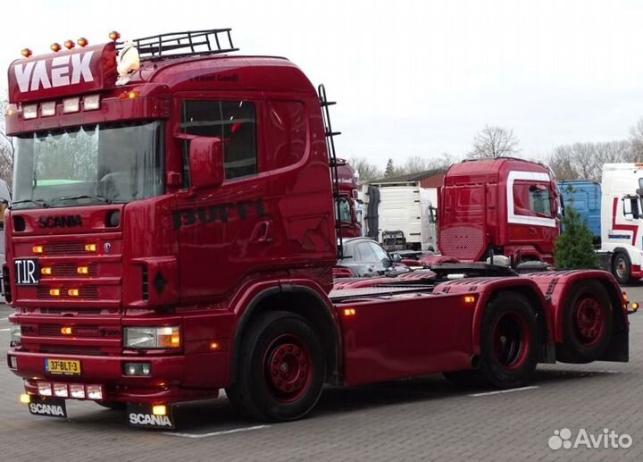 Pазбираем грузовик Scania 4 series 1996-2005