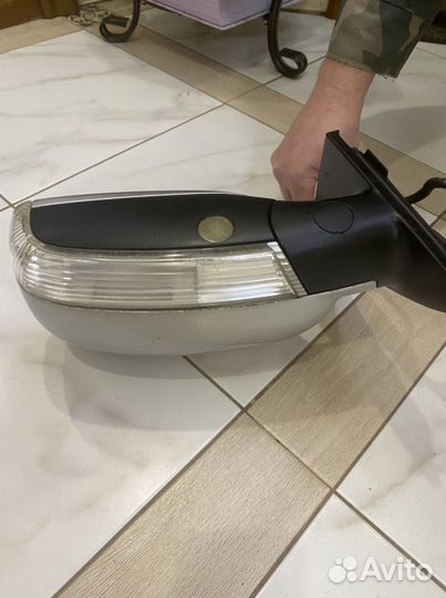 Зеркало Volkswagen Touareg левое (до рестайлинг)