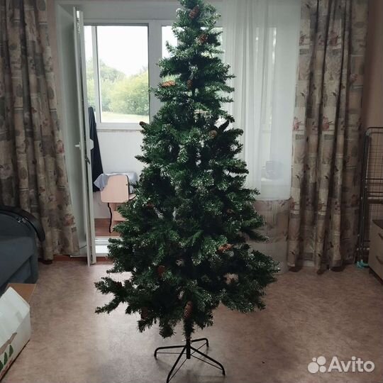 Елка искусственная