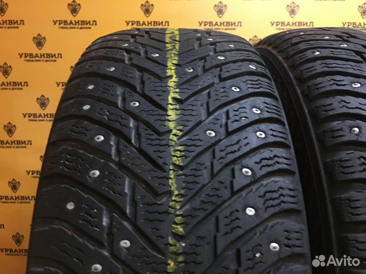 Nokian Tyres Hakkapeliitta 8 215/60 R16 99T