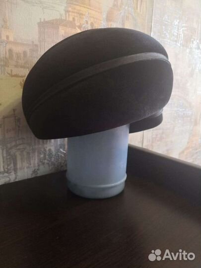 Женская шапка фетровая