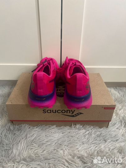 Saucony кроссовки новые оригинал