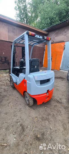 Вилочный погрузчик Toyota 62-8FD15, 2017