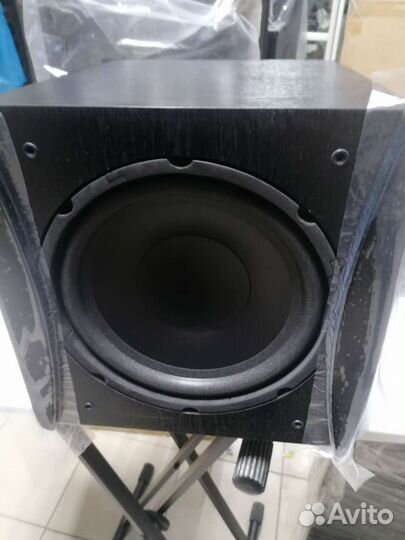 Сабвуфер Velodyne Impact 10 black