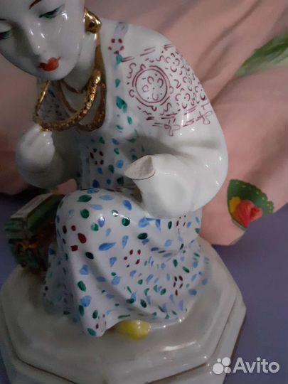 Статуэтка Малахитовая шкатулка на реставрацию