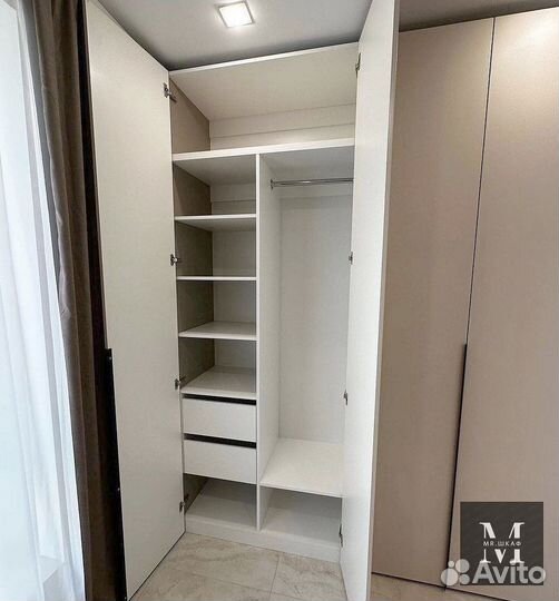 Шкаф встроенный