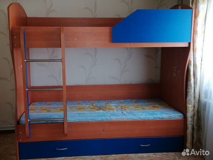 Двухъярусная кровать бу