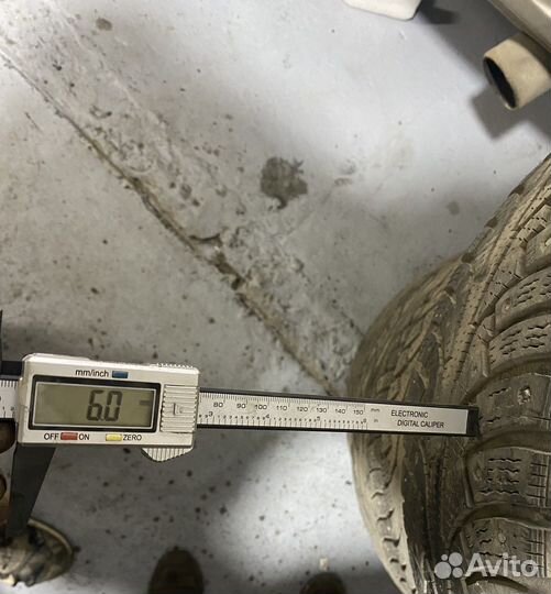 Nokian Tyres Hakkapeliitta 5 215/60 R16