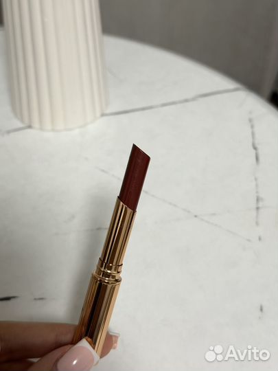 Charlotte tilbury помада walk of no shame