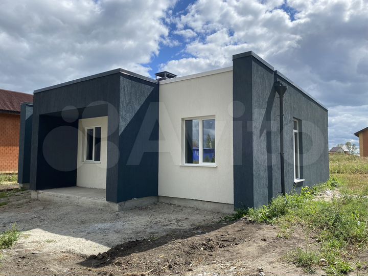 Коттедж 108 м² на участке 7,5 сот.