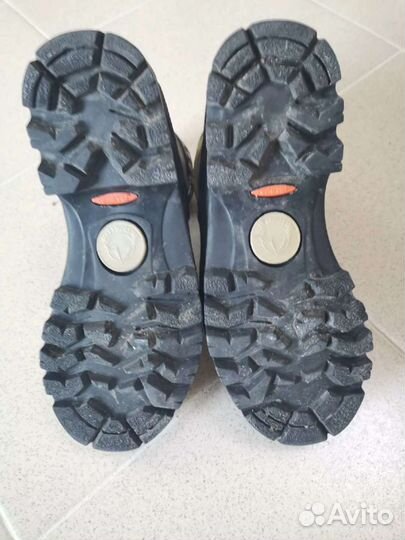 Горные ботинки