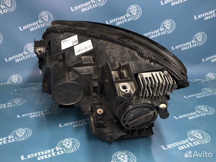 Фара правая Mercedes Benz X156