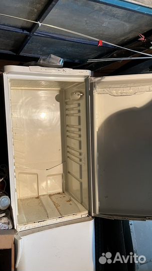 Холодильник indesit