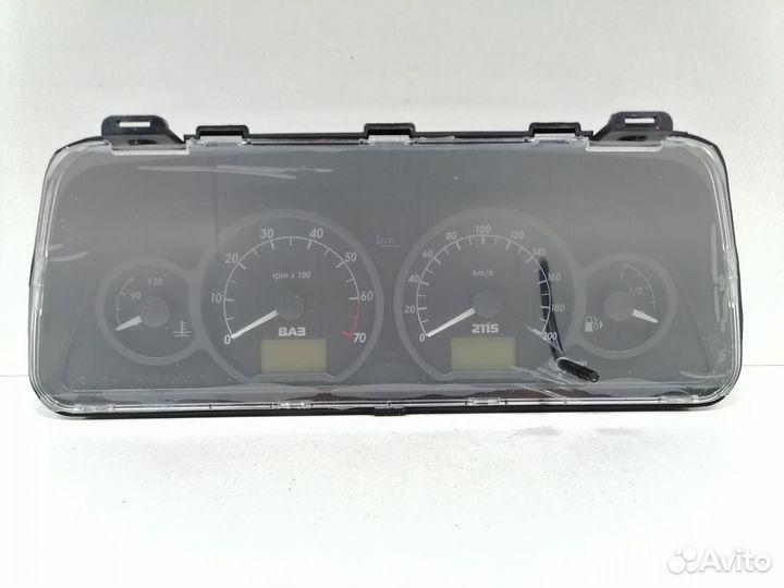 Панель приборов на ваз 2115 (с черными кольцами)