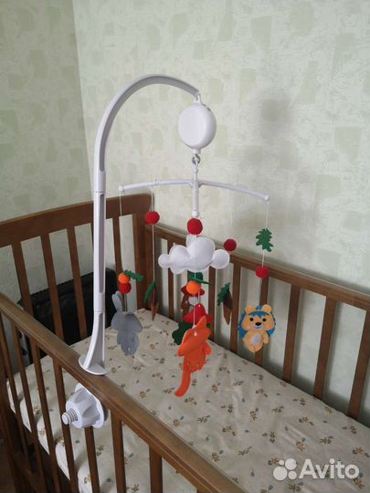 Мобиль для детской кроватки