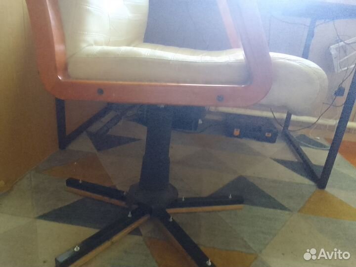 Компьютерное кресло